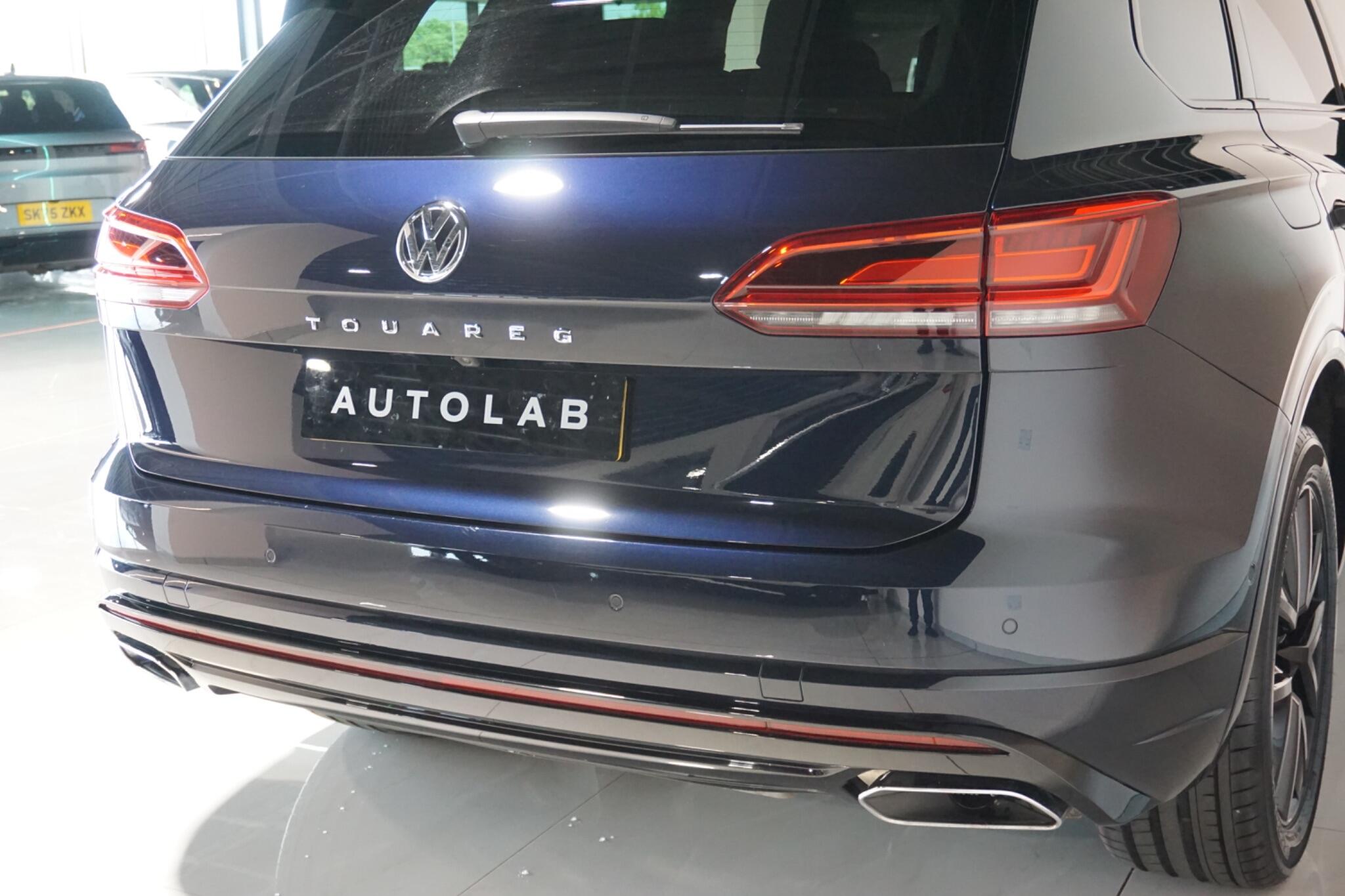 Volkswagen Touareg 3.0 TDI V6 R-Line SUV 5dr Diesel Tiptronic 4Motion Euro 6 (s/s) (286 ps)